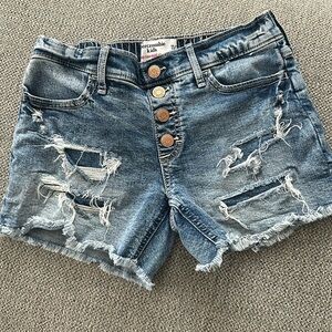 A&F kids shorts
